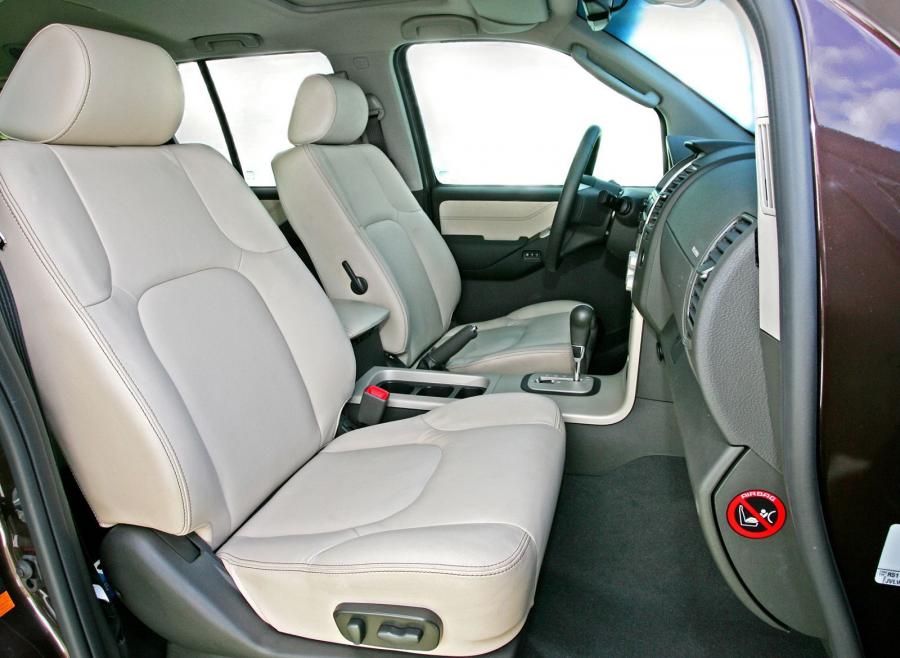  Nissan Pathfinder 2004 года  (фото 3 из 19)
